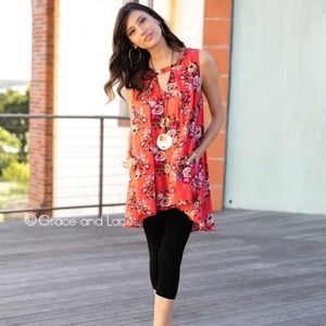 Grace and Lace Keyhole Pocket Tunic in Poppy- L